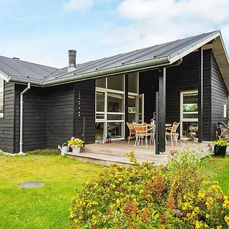 Semesterbostad 5 Person In Malling-by Traum