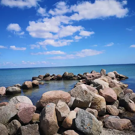 5 Person In Malling-by Traum * Malling